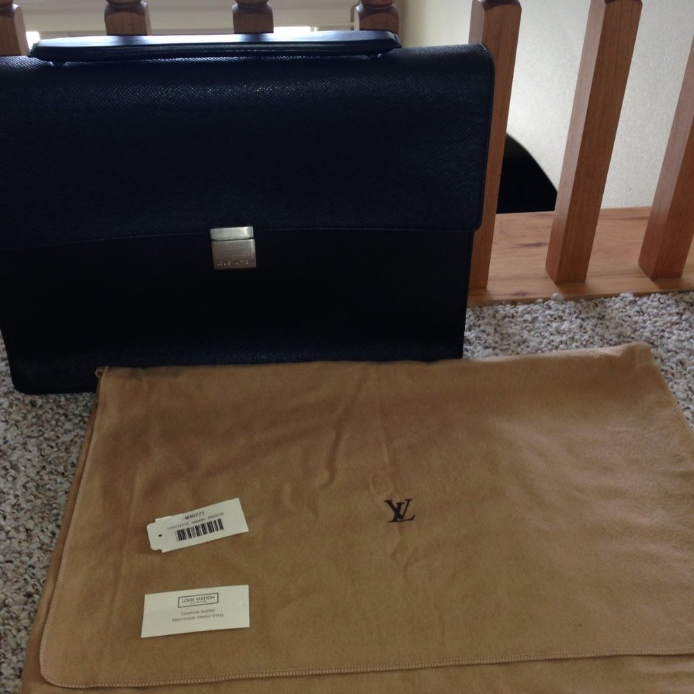 Louis Vuitton Serviette Angara Ardoise Leather and Suede Briefcase / Attache - Picture 3 of 4